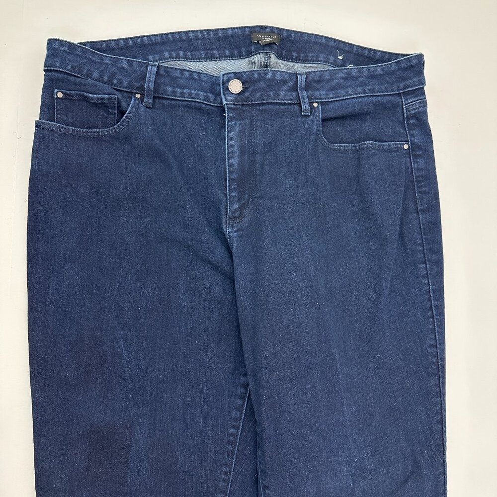 Ann Taylor Straight Leg Women's size 14 Dark Wash‎ Blue Denim jeans - Picture 2 of 5